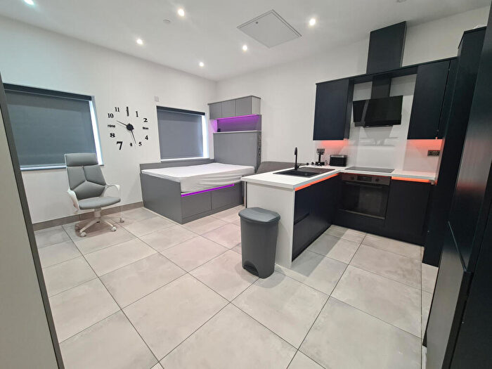 Studio To Rent In Berry Street, Hilltop Lodge, Coventry, West Midlands, CV1