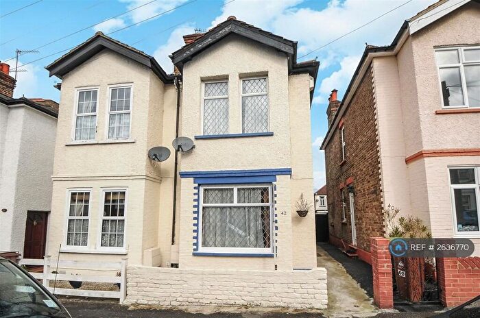 2 Bedroom Semi-Detached House To Rent In Vicarage Road, Sutton, SM1