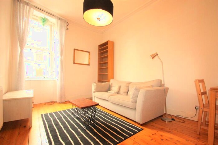 1 Bedroom Flat To Rent In Meadowbank Terrace, Meadowbank, Edinburgh, EH8