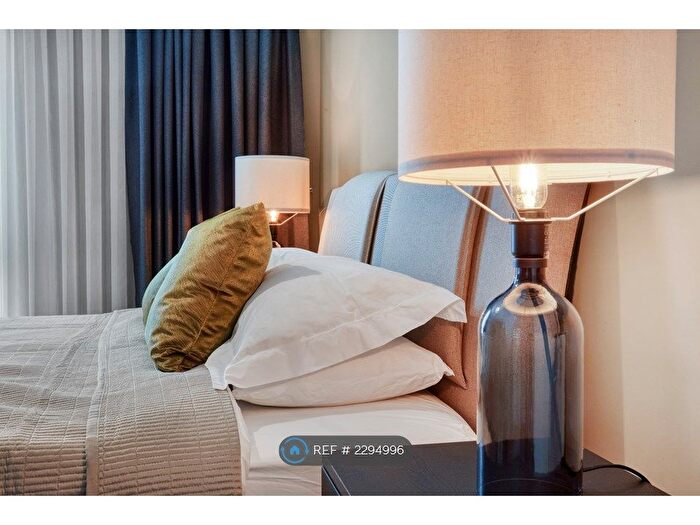 3 Bedroom Flat To Rent In Criterium House, London, E20