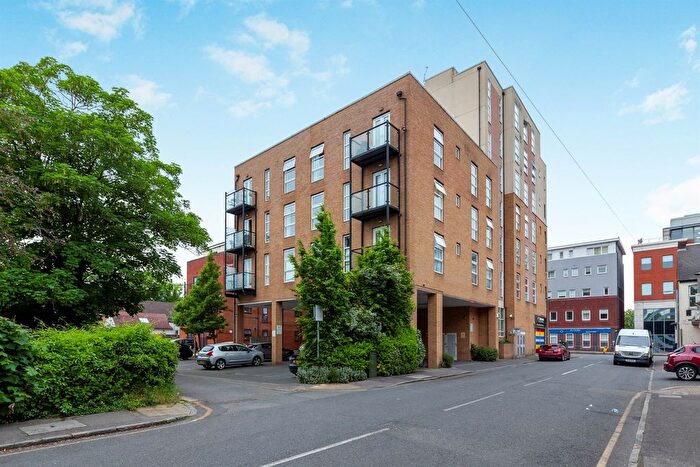 2 Bedroom Flat For Sale In Burlington Road, Slough, SL1