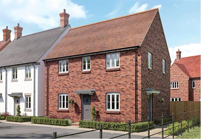 2 Bedroom Flat To Rent In Saxondale Gardens, Leigh Road, Wimborne, BH21