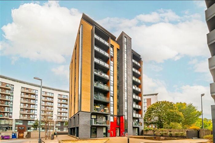 2 Bedroom Flat For Sale In Palmers Road, London, E2