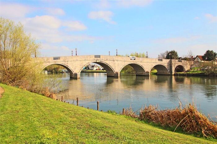 1 Bedroom Apartment To Rent In Surrey, KT16