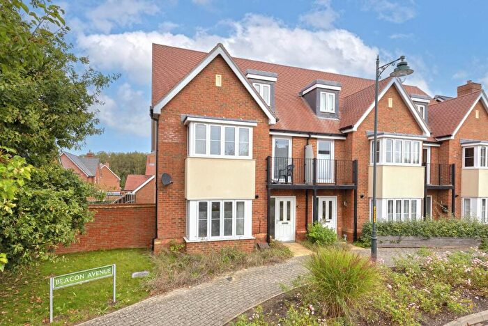 4 Bedroom Semi-Detached House To Rent In Beacon Avenue, Kings Hill, ME19