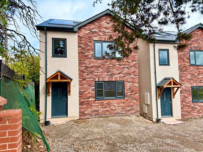 4 Bedroom Detached House For Sale In Five Locks Road, Pontnewydd, Cwmbran, NP44
