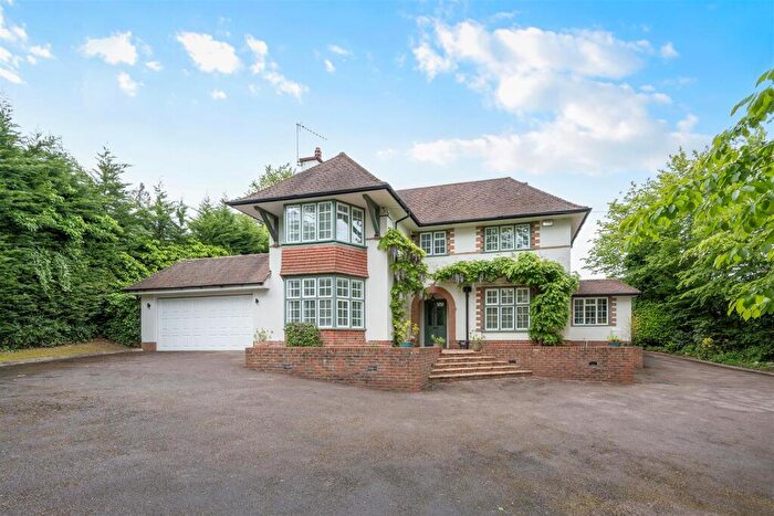 5 Bedroom Detached House For Sale In The Chase, Kingswood, Tadworth, KT20
