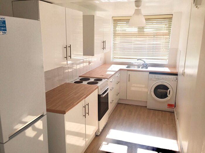 1 Bedroom Flat To Rent In Mildmay Road, Romford, RM7