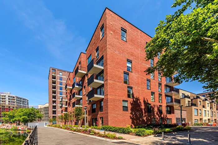 2 Bedroom Apartment To Rent In Joseph Huntley Walk, Reading, RG1