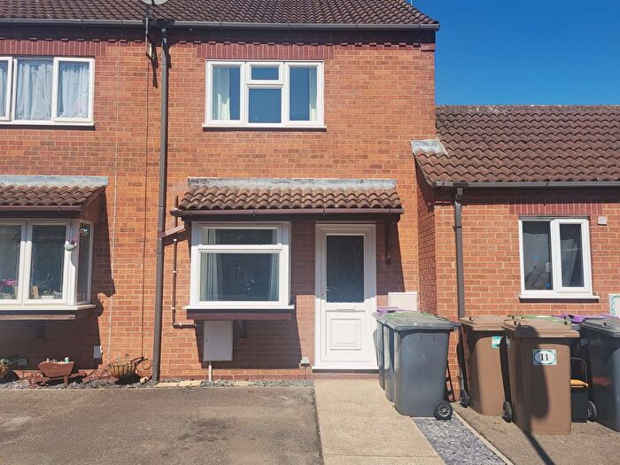 2 Bedroom Flat To Rent In Woodside Court, Sleaford, NG34