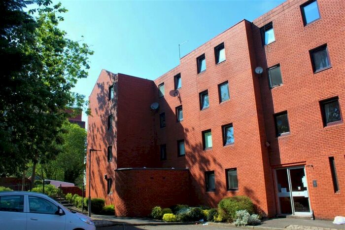 2 Bedroom Flat To Rent In Garnet Court, Garnethill, Glasgow, G4