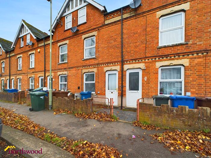 3 Bedroom Terraced House To Rent In Avenue Road, Banbury, OX16