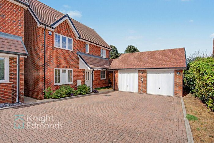 3 Bedroom Detached House For Sale In Lasius Drive, Coxheath, ME17