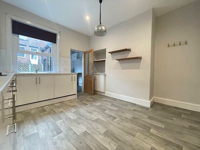 4 Bedroom Terraced House To Rent In Aston View, Leeds, LS13