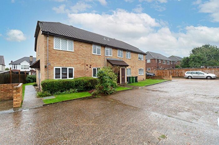 1 Bedroom Maisonette To Rent In Ardrossan Gardens, Worcester Park, Surrey, KT4