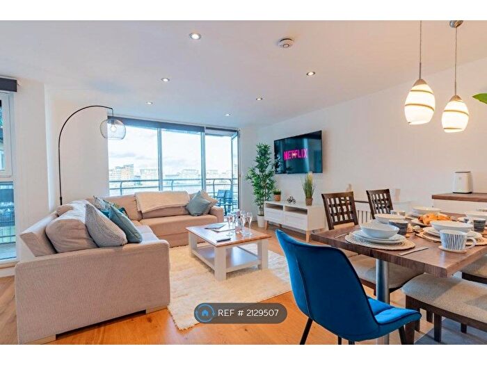 3 Bedroom Flat To Rent In Greenfell Mansions, London, SE8