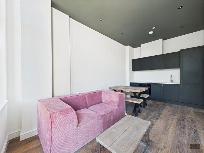 1 Bedroom Flat To Rent In Paternoster House, Exeter, EX4