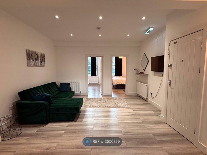 2 Bedroom Flat To Rent In Maidstone Road, Rochester, ME1