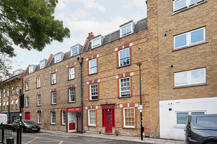 1 Bedroom Flat For Sale In Basement Flat, Bacon Street, , Shoreditch, London, E2