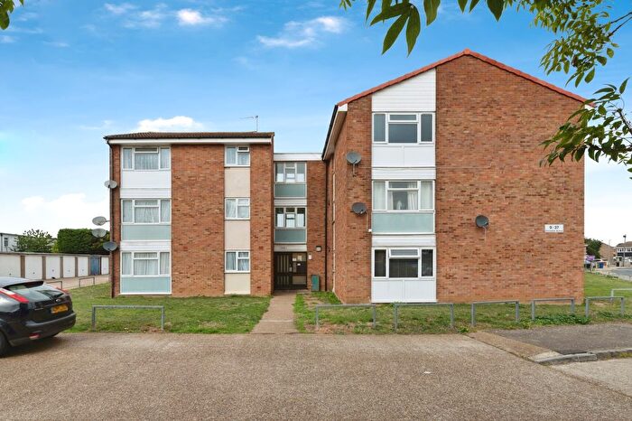 2 Bedroom Flat For Sale In Coronation Avenue, East Tilbury, Tilbury, Essex, RM18