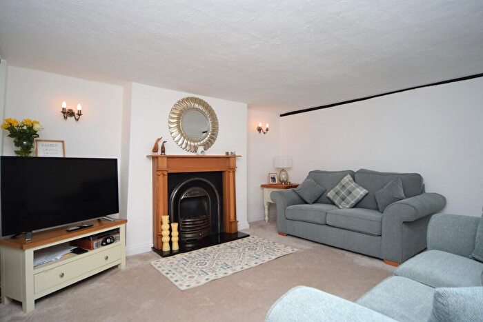 2 Bedroom Detached House For Sale In Church Way, Alconbury, PE28