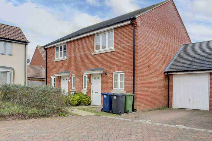 3 Bedroom Semi-Detached House To Rent In Furrowfields, Loves Farm, PE19