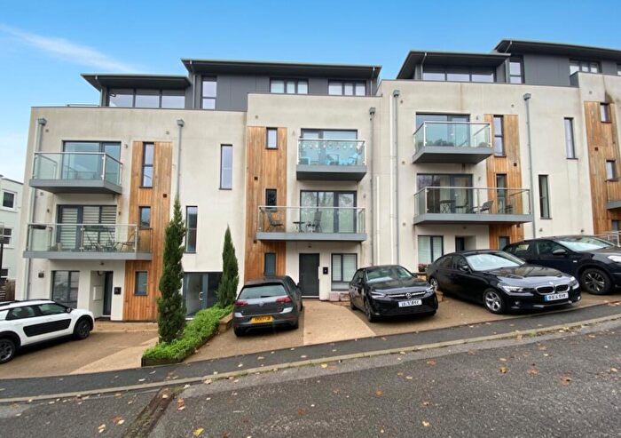 2 Bedroom Apartment To Rent In Easton Street, High Wycombe, HP11