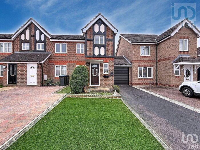 2 Bedroom Terraced House For Sale In Ridgeways, Harlow, CM17