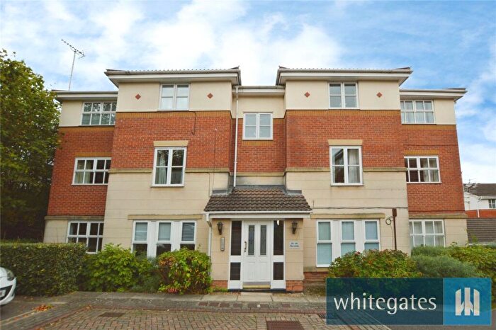 2 Bedroom Apartment To Rent In The Links, Leeds, West Yorkshire, LS11