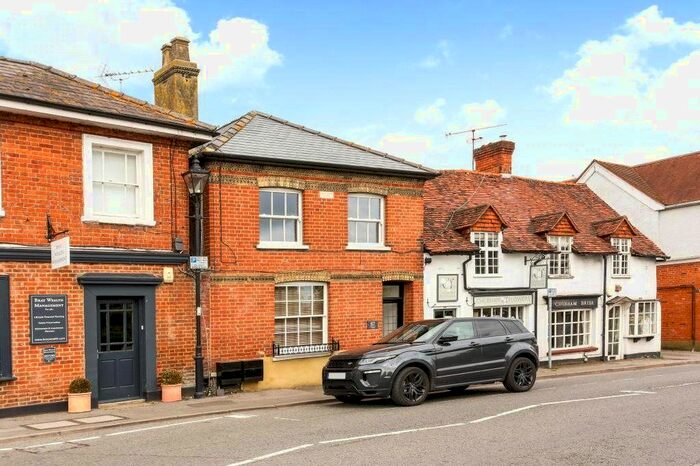 1 Bedroom Flat To Rent In High Street, Chobham, Surrey, GU24