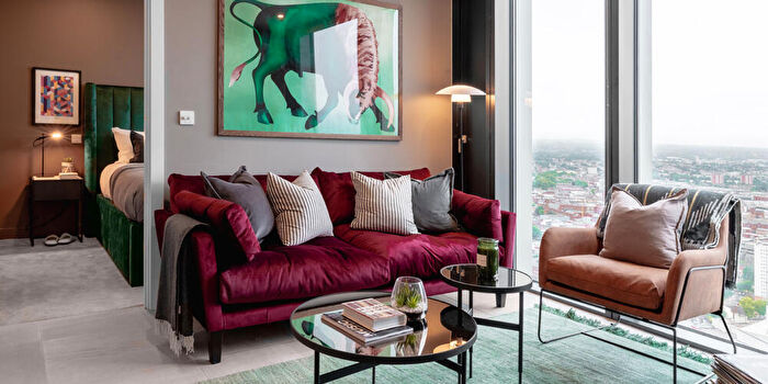 2 Bedroom Apartment To Rent In Broad Street, Birmingham, B15