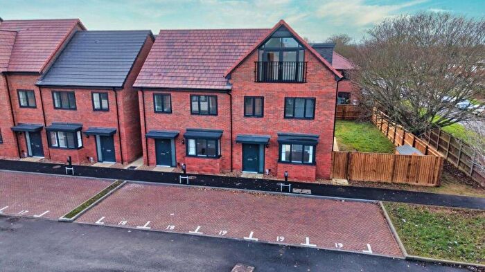 3 Bedroom Semi-Detached House For Sale In Eighth Avenue, Francis Avenue, Aylesbury, HP21