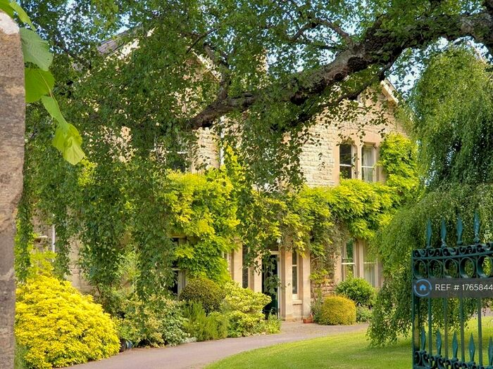 6 Bedroom Detached House To Rent In Enderley House, Stroud, GL5