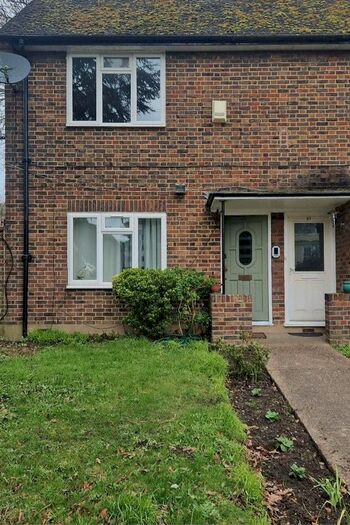 2 Bedroom Flat To Rent In The Green, London, N21