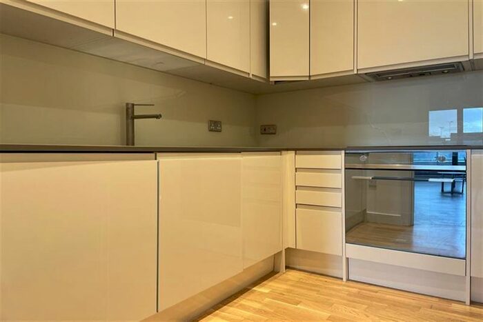 1 Bedroom Flat To Rent In Staines Road West, Sunbury-On-Thames, TW16