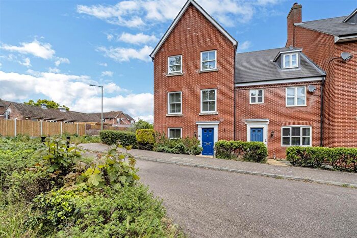 3 Bedroom End Of Terrace House For Sale In Boughton Way, Bury St Edmunds, IP33