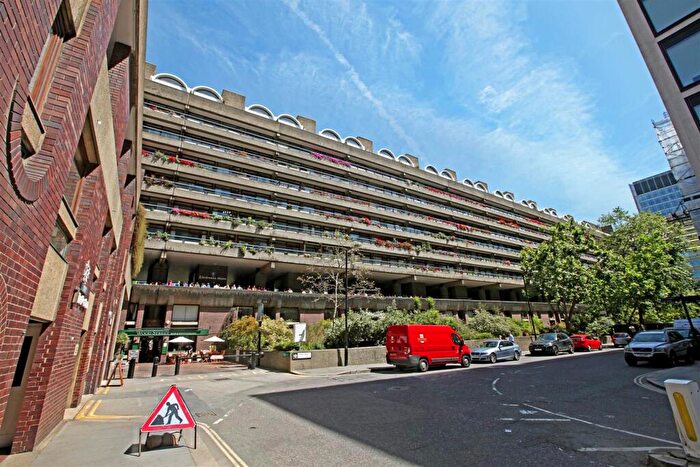 2 Bedroom Flat To Rent In Andrewes House, Barbican, London, EC2Y