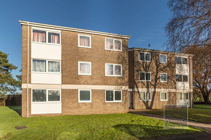 2 Bedroom Flat For Sale In Ormesby Road, Badersfield, NR10