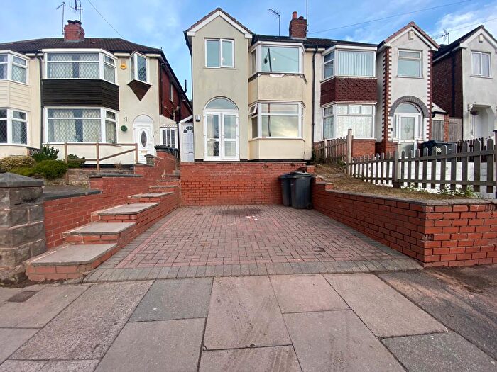 3 Bedroom House To Rent In Old Walsall Road, Birmingham, B42