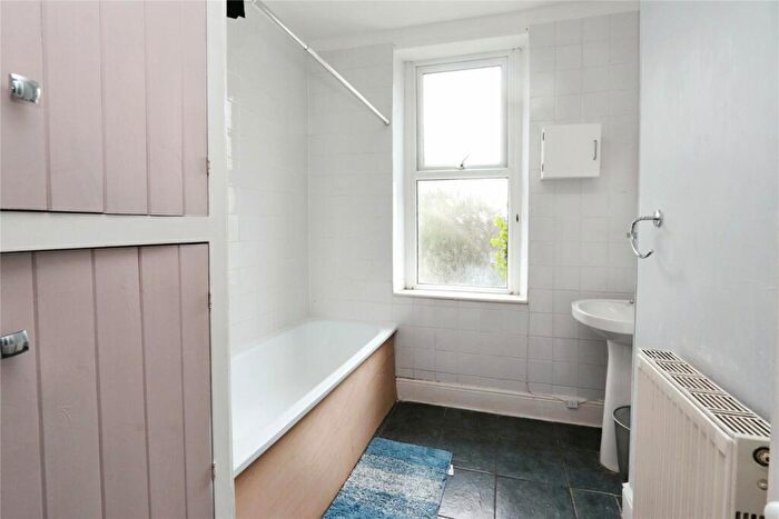 3 Bedroom End Of Terrace House For Sale In Bideford, Devon, EX39