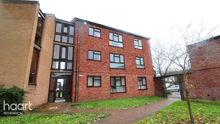 3 Bedroom Flat To Rent In Pippin Green, Norwich, NR4