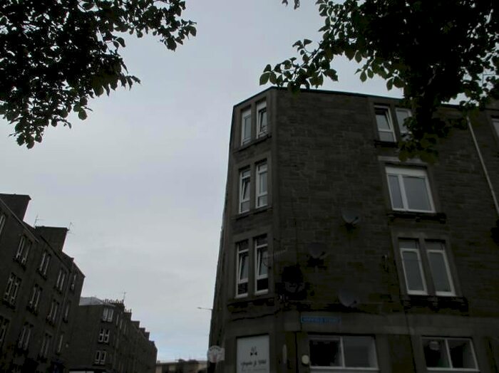 2 Bedroom Flat To Rent In Annfield Street, Dundee, DD1
