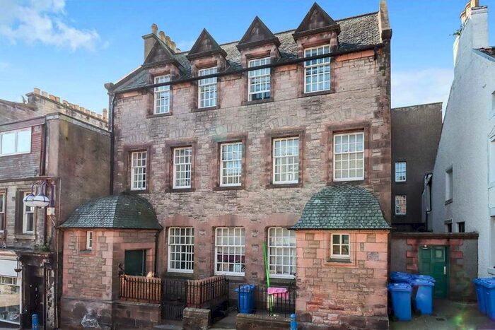 2 Bedroom Flat To Rent In Guildhall Street, Dunfermline, Fife, KY12