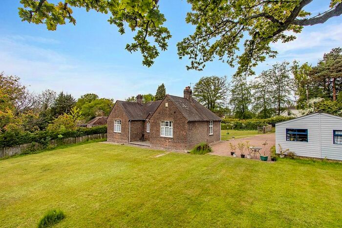 2 Bedroom Detached Bungalow For Sale In Parrock Lane, Upper Hartfield, Hartfield, TN7