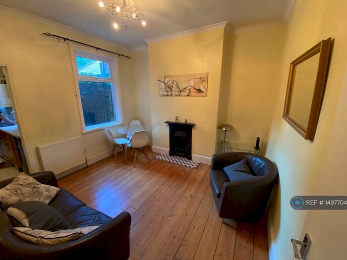 3 Bedroom Terraced House To Rent In Stanhope Road, Northampton, NN2