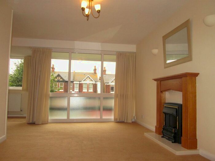 2 Bedroom Flat To Rent In Willow Court, St. Peters Park Road, Broadstairs, CT10