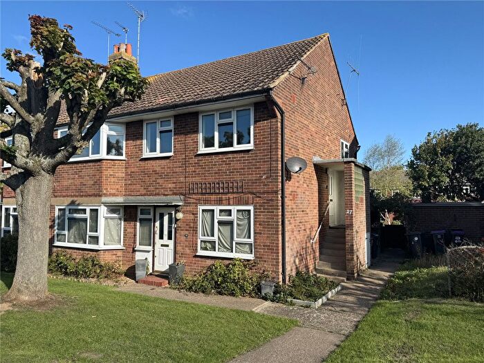 2 Bedroom Maisonette For Sale In Trinity Road, Hertford Heath, Hertford, SG13