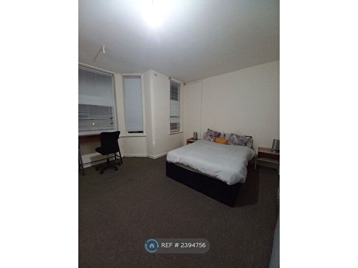 1 Bedroom Flat To Rent In Colwick Road, Nottingham, NG2