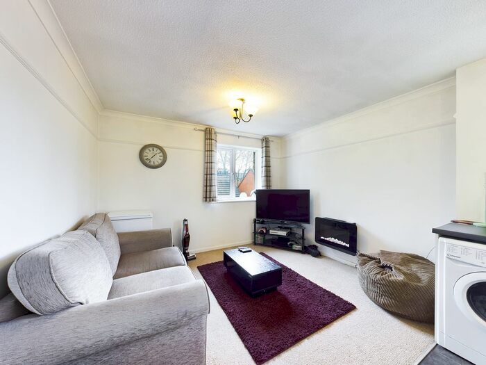 1 Bedroom Flat To Rent In Millbrook Street, Cheltenham, GL50