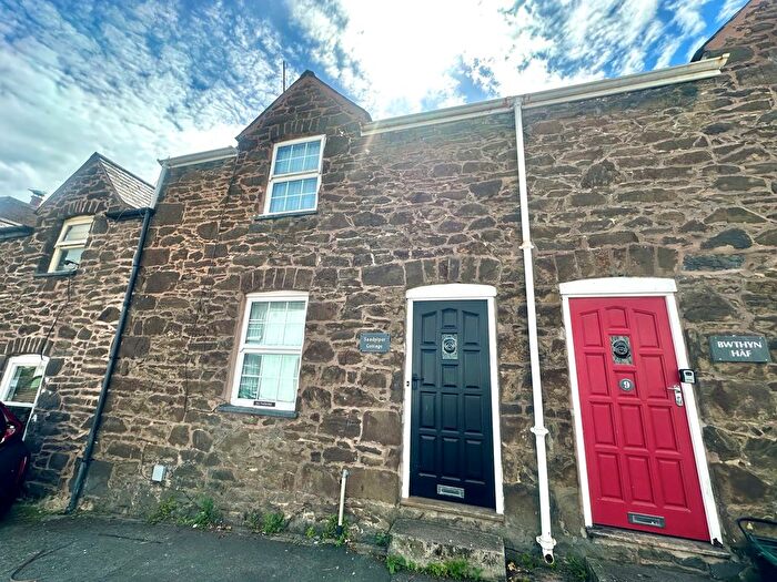 3 Bedroom Property To Rent In Erskine Terrace, Conwy, LL32
